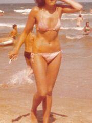 Rosa Vintage Polaroid Nude Color