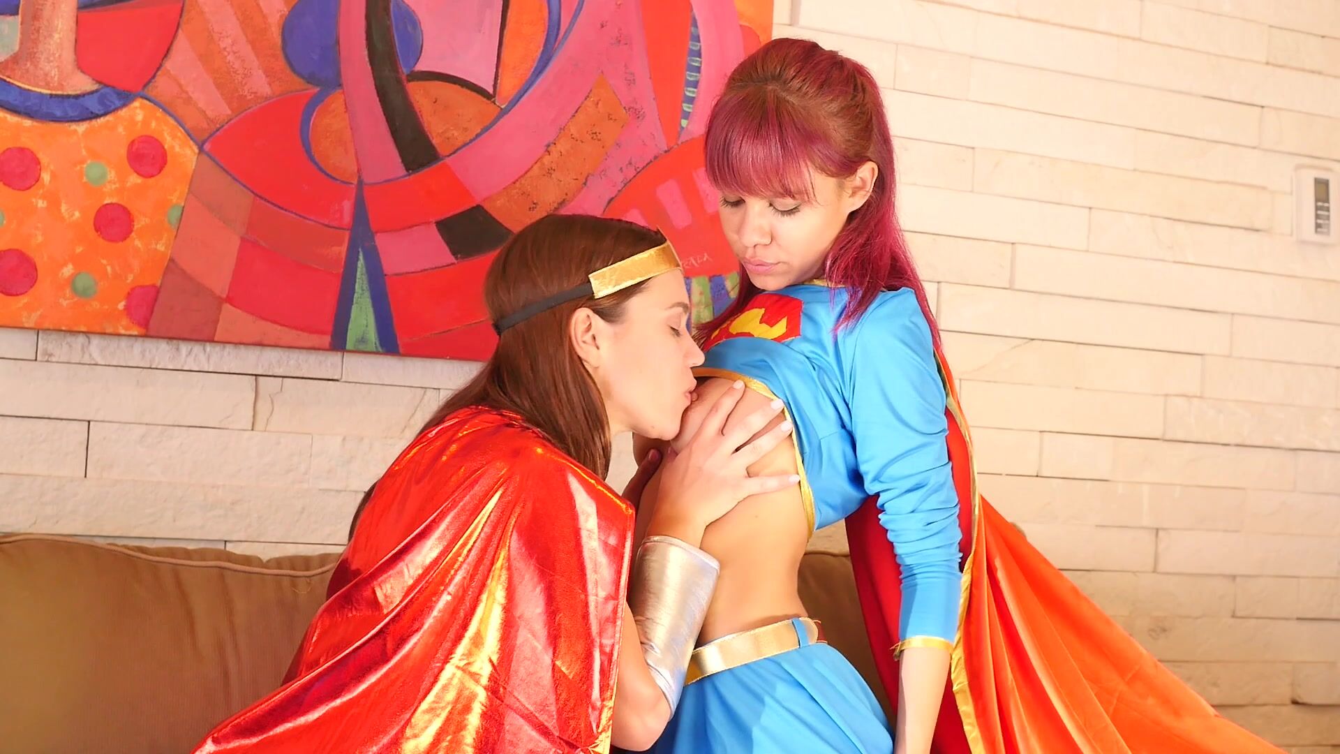 Alyssa Reece - Supergirl Fucks Wonder Woman